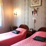 Hotel Le Clos Du Montvinage Отель 3*