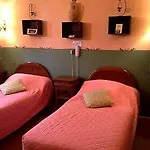 Hotel Le Clos Du Montvinage Отель Etreaupont