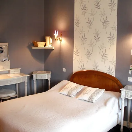 Le Clos Du Montvinage מלון Étréaupont