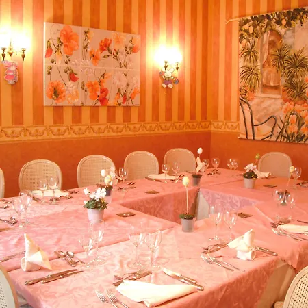 מלון Le Clos Du Montvinage Étréaupont