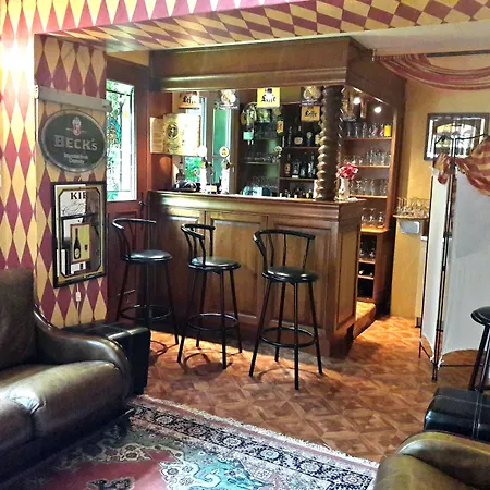 Hotel Le Clos Du Montvinage