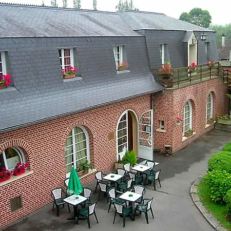 Le Clos Du Montvinage Hotel 3*