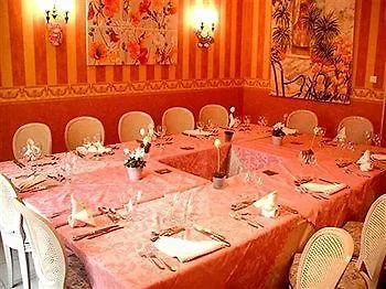Le Clos Du Montvinage Hotel 3*