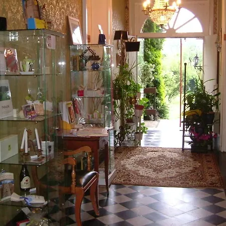 מלון Le Clos Du Montvinage Étréaupont