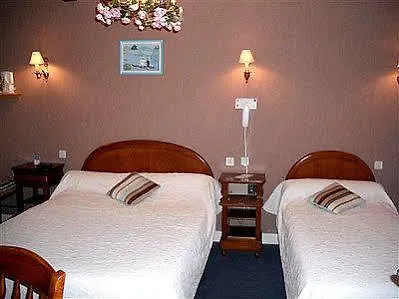 מלון Le Clos Du Montvinage Étréaupont